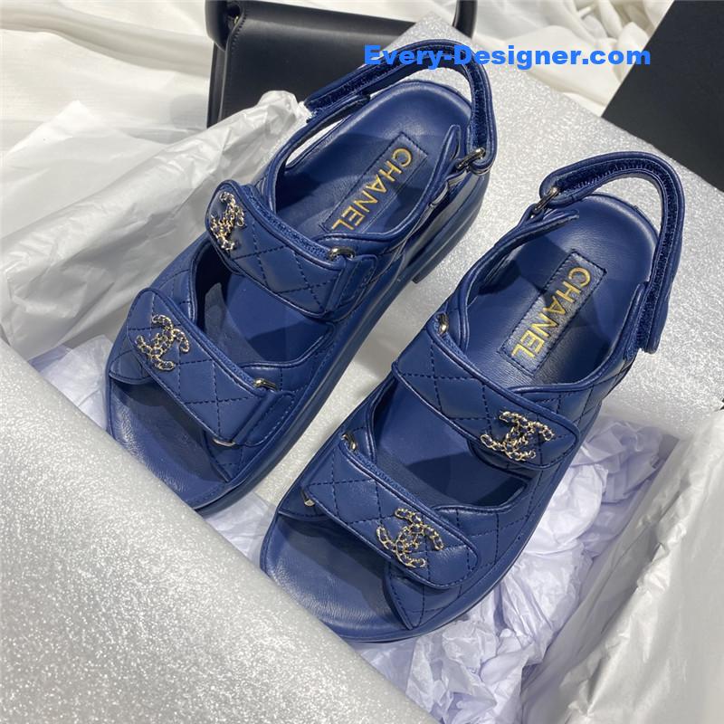 CC bow beach sandals