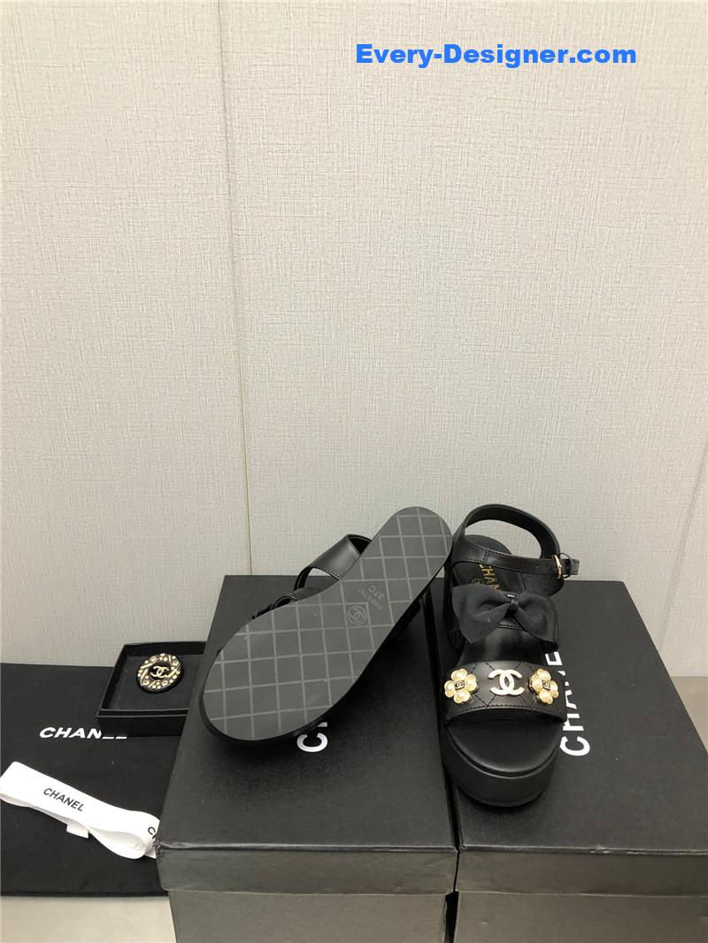 CC top sandals