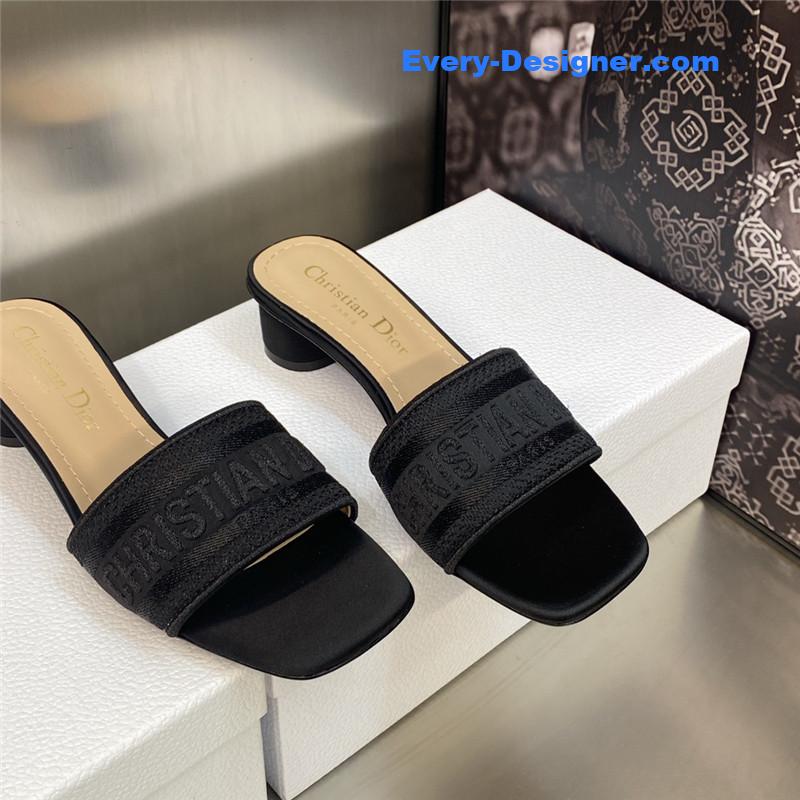 D10r new flip flops color matching women’s shoes