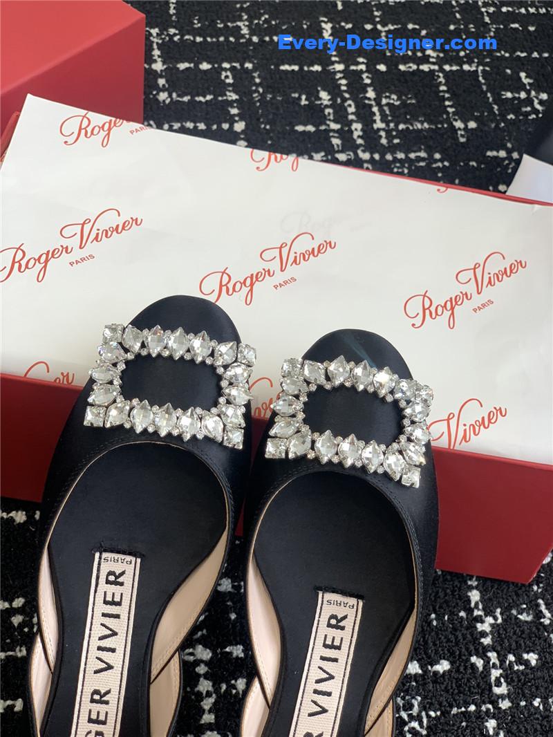 roger u1u1er hollow silk satin d1am0nd buckle flat shoes