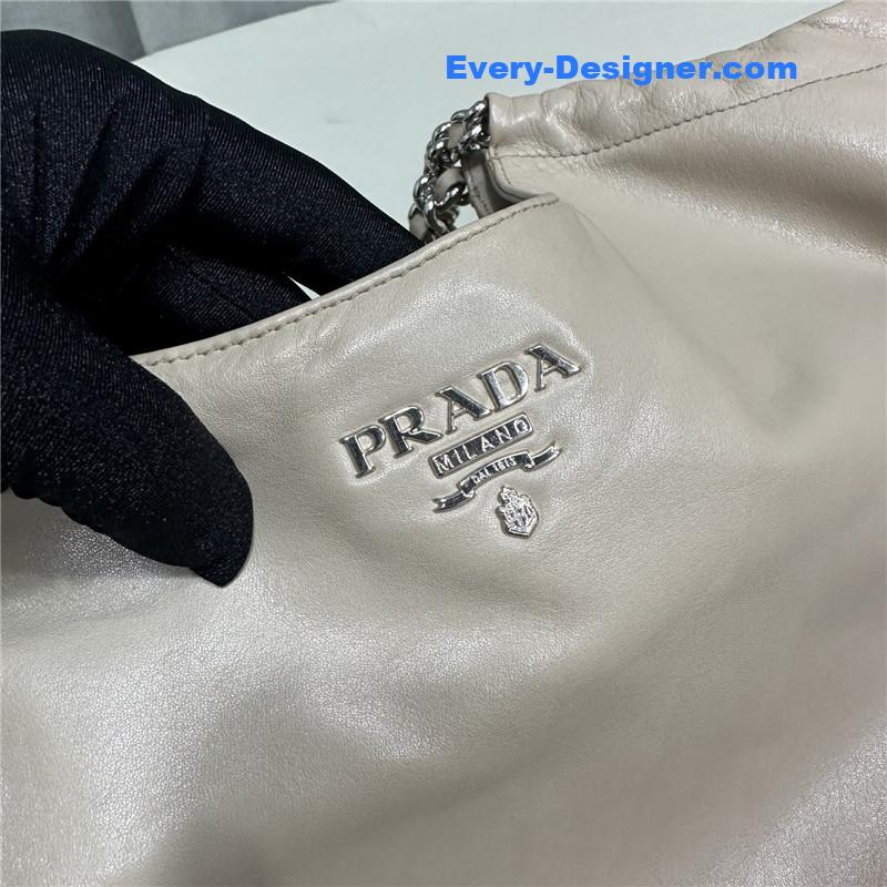 Pra*a hobo bag