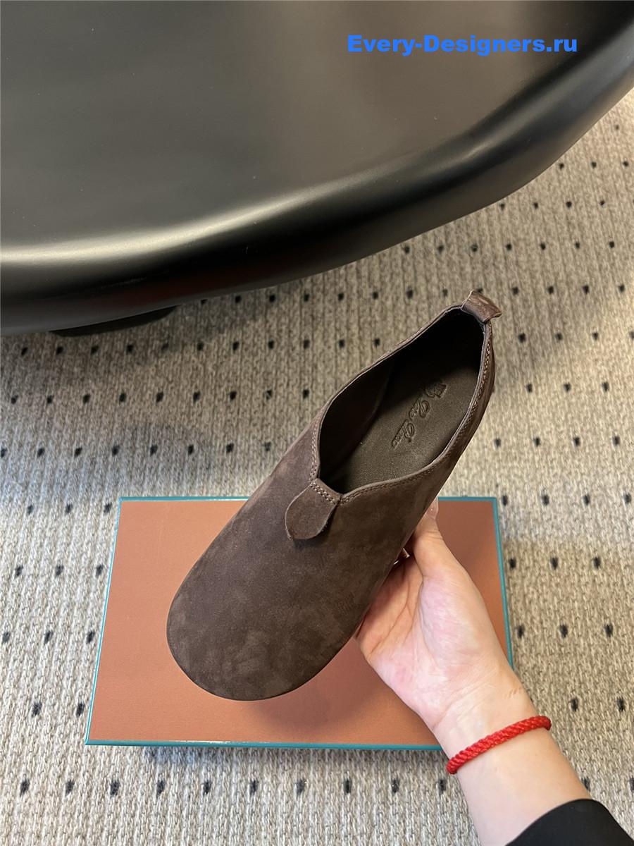 L0r0 P1ana rebech**ela brown ballet flats