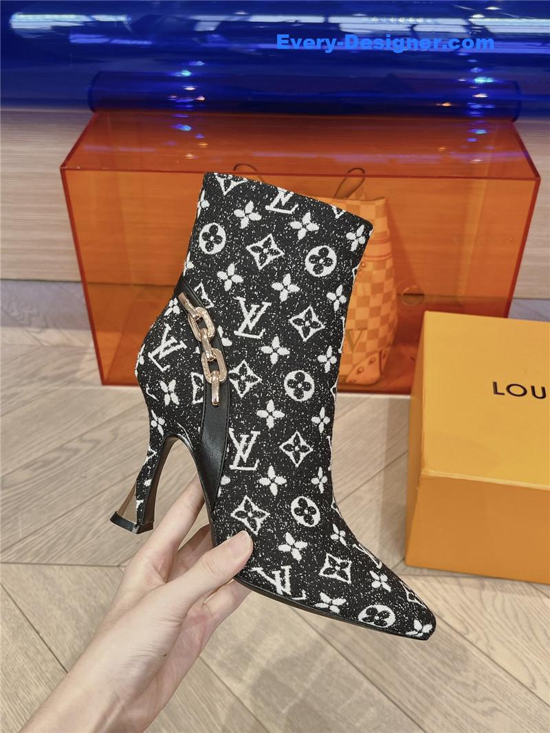 l0vis Vvtt0n lv logo printed short boots