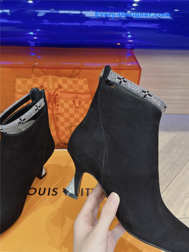 l0vis Vvtt0n lv logo printed short boots