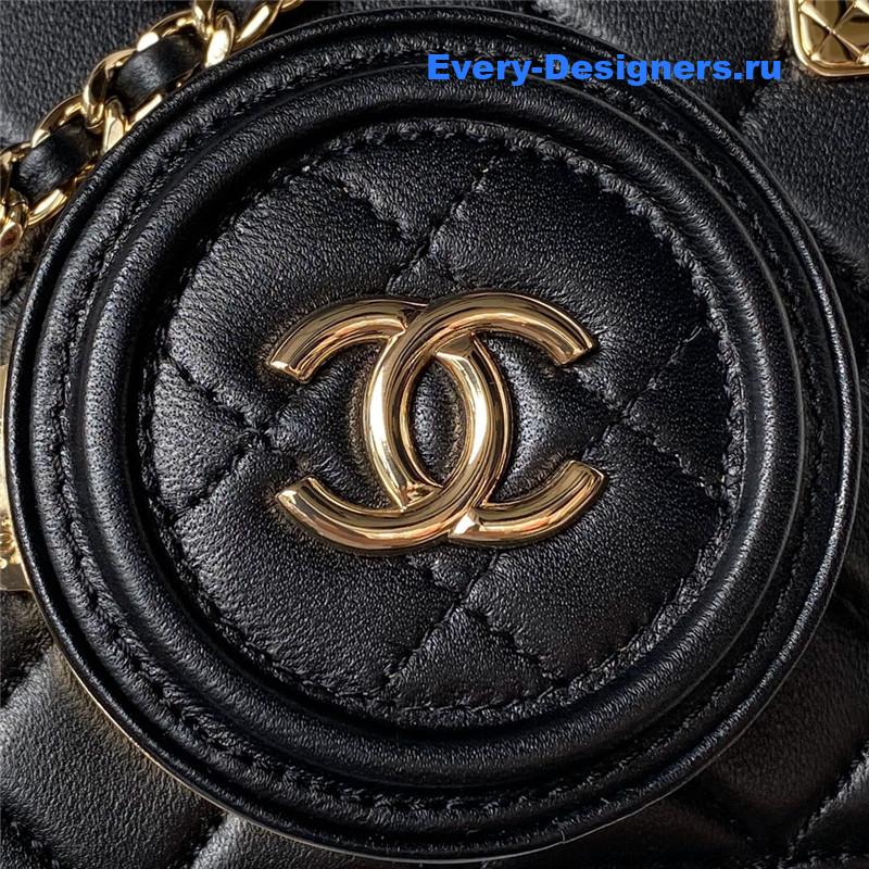 Ch**el camera bag