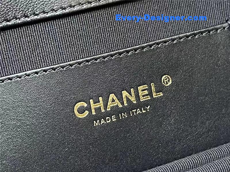 Ch**el logo vintage tote baguette bag