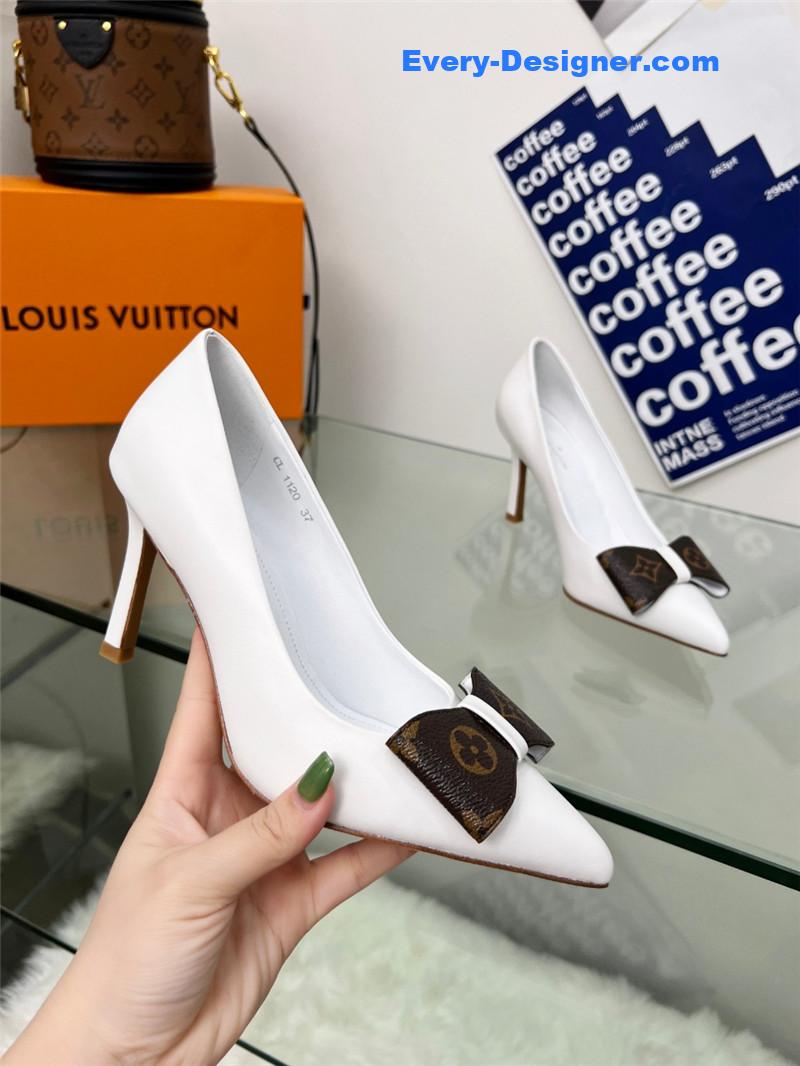 l0vis Vvtt0n lv bow high heels