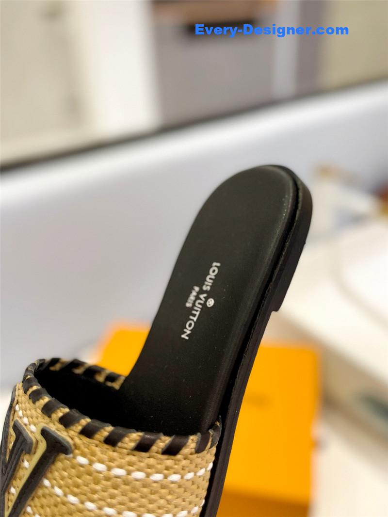 l0vis Vvtt0n lv logo flat slippers