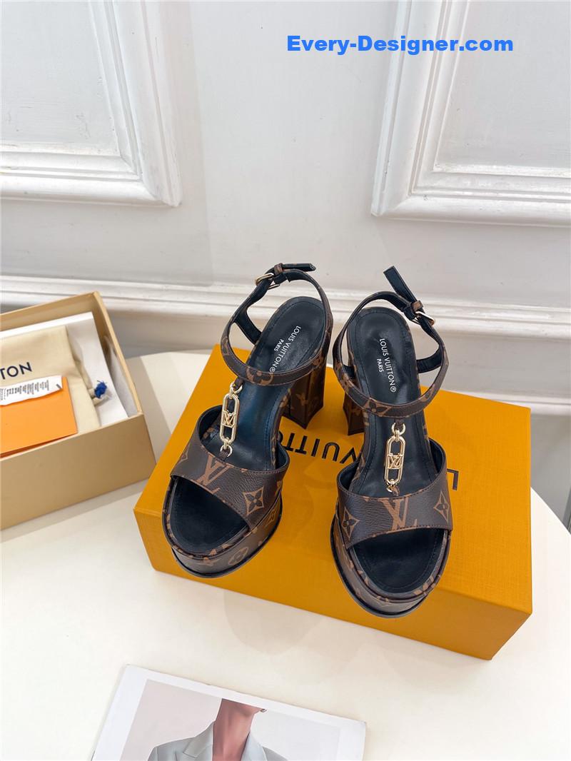 l0vis Vvtt0n lv explosive style platform high-heeled sandals