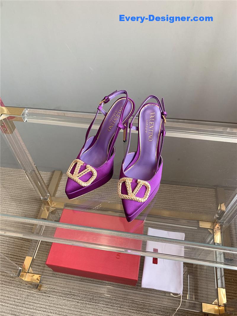 Va1e*ntin0 new sky high heels