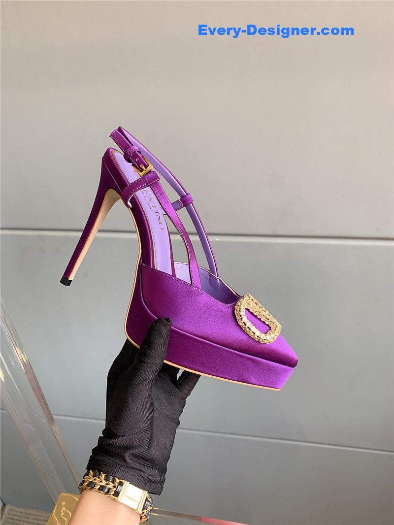 Va1e*ntin0 new sky high heels
