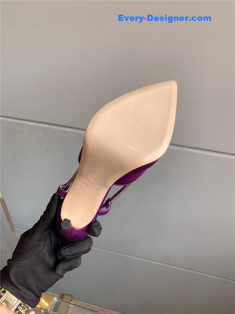 Va1e*ntin0 new sky high heels