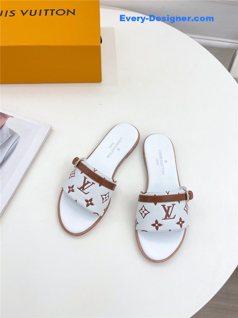 l0vis Vvtt0n lv latest hot style slippers