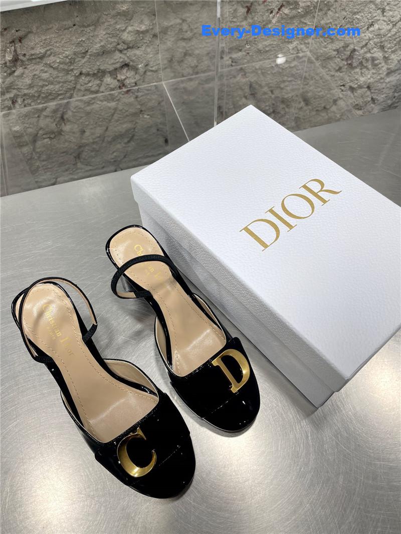 D10r new baotou chunky heel sandals