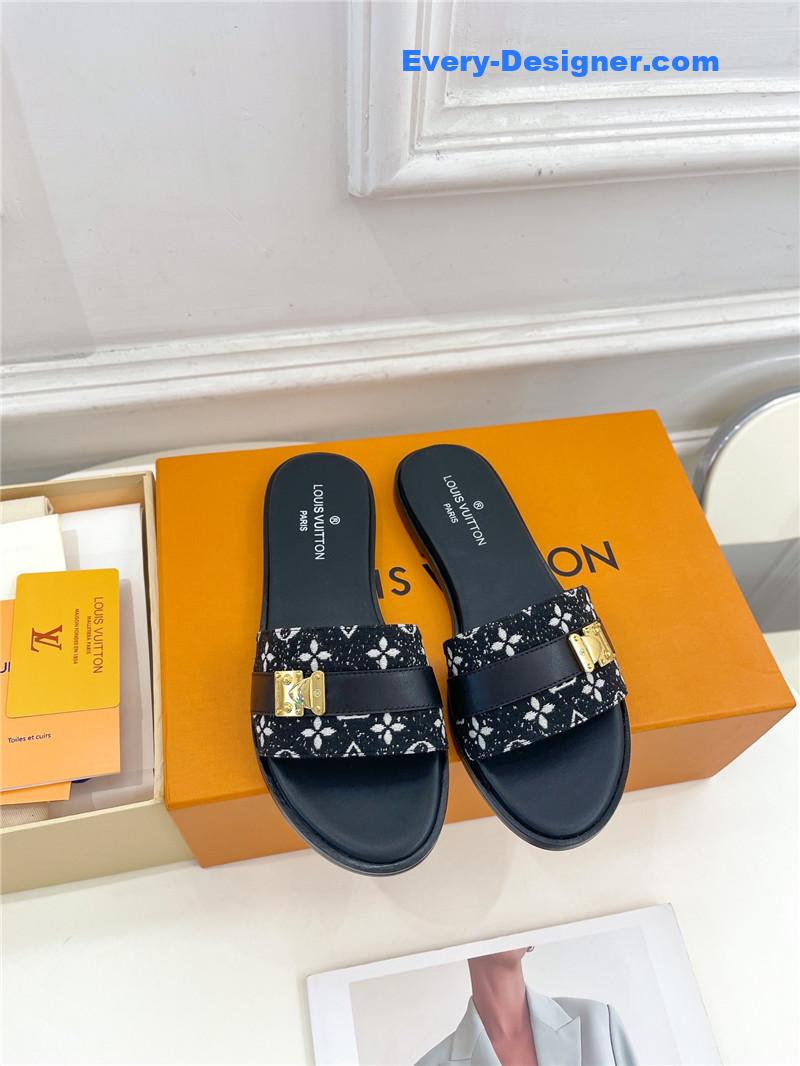 l0vis Vvtt0n lv spring and summer new metal buckle slippers