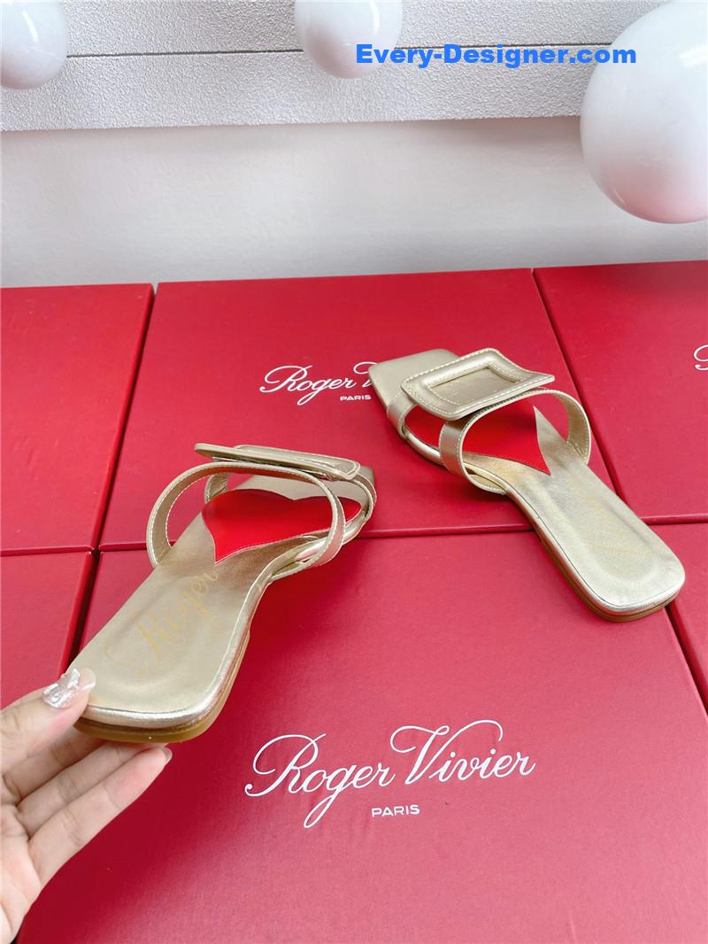 roger u1u1er embroidered buckle mules