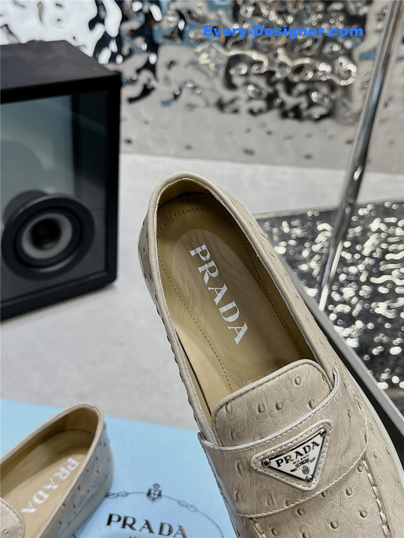 Pra*a new loafers