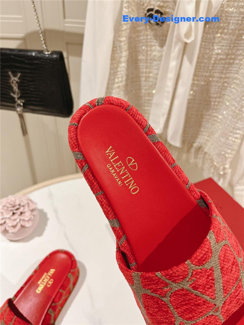 Va1e*ntin0 platform sandals in platform sandals