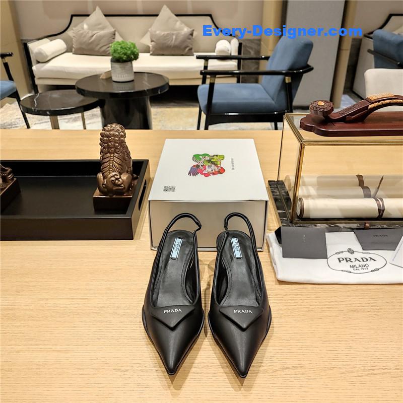 Pra*a kitten heel mules