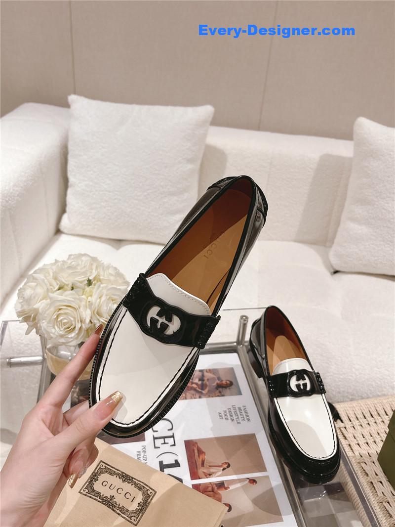 Gvc*1 british style loafers