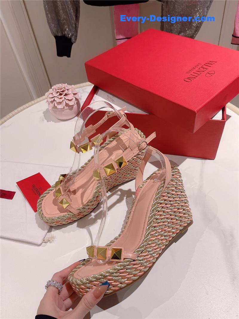 Va1e*ntin0 studded wedge sandals
