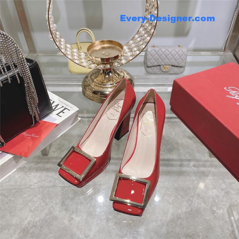 roger u1u1er classic buckle pumps