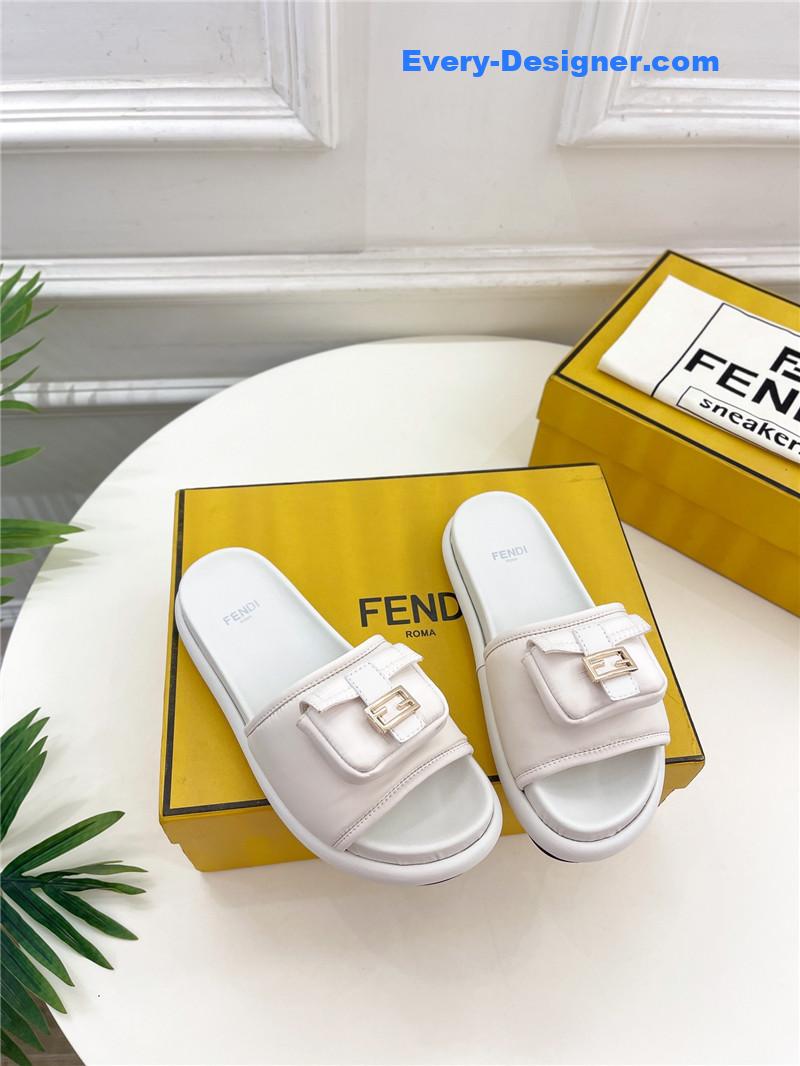 F**di pocket casual slippers