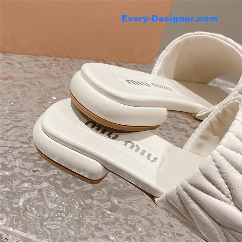 M1um1u mary jane slippers