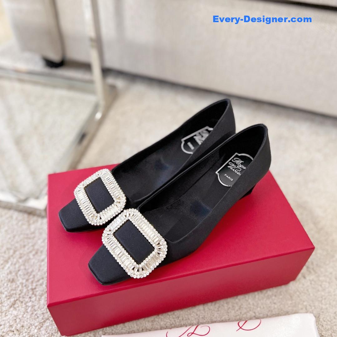 roger u1u1er silk d1am0nd buckle square heel shoes