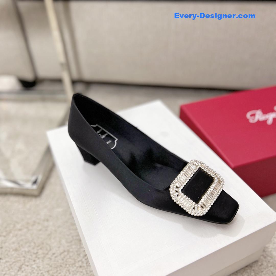 roger u1u1er silk d1am0nd buckle square heel shoes