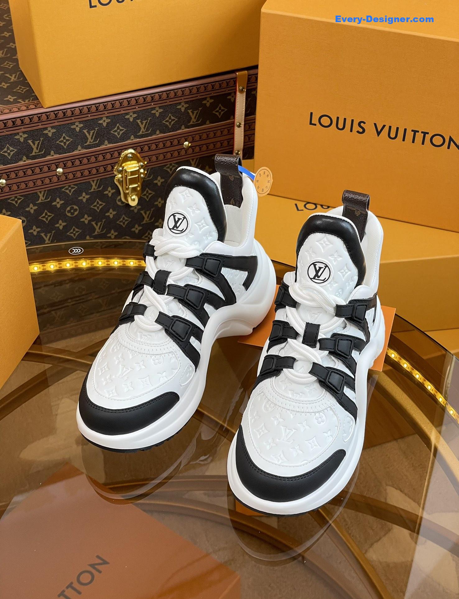 l0vis Vvtt0n lv hardware casual sports daddy shoes