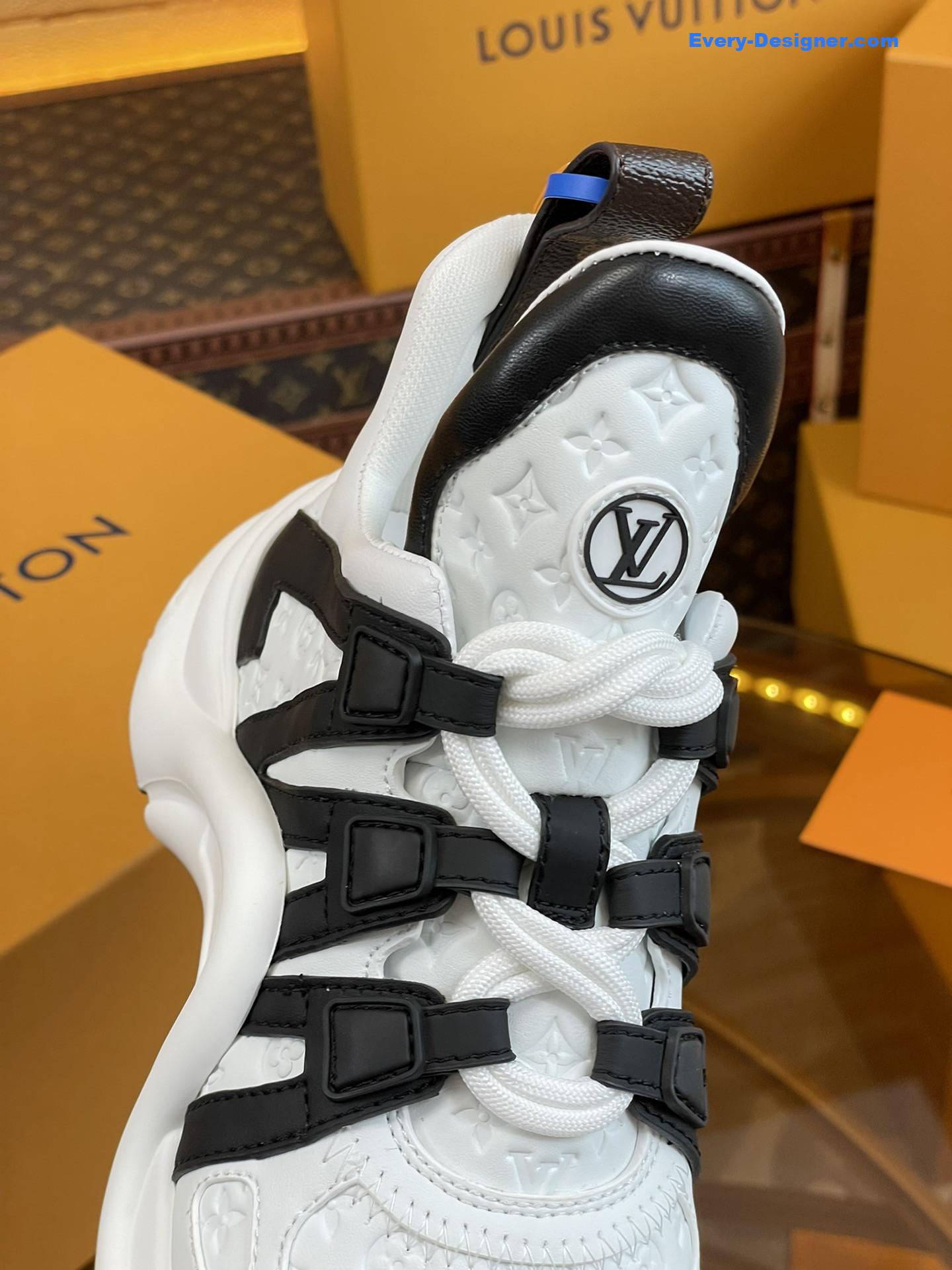 l0vis Vvtt0n lv hardware casual sports daddy shoes