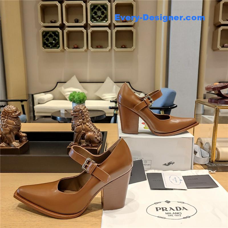 Pra*a wedge shoes