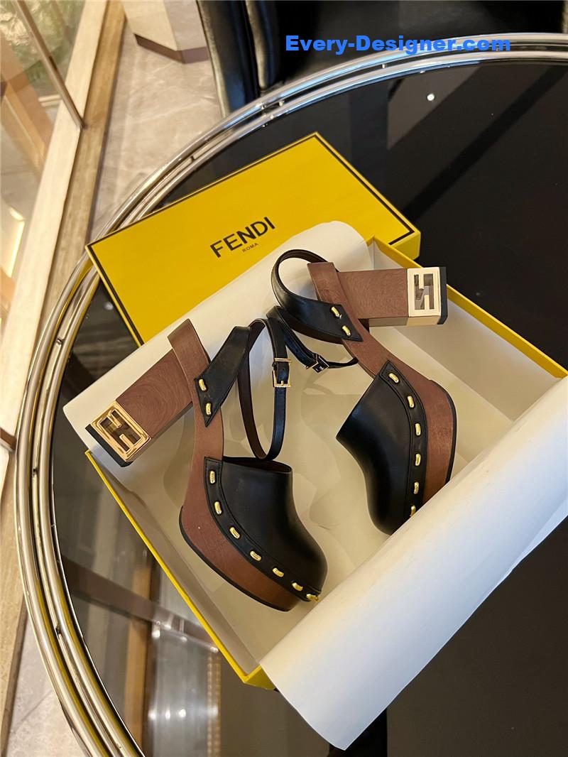 F**di classic clogs