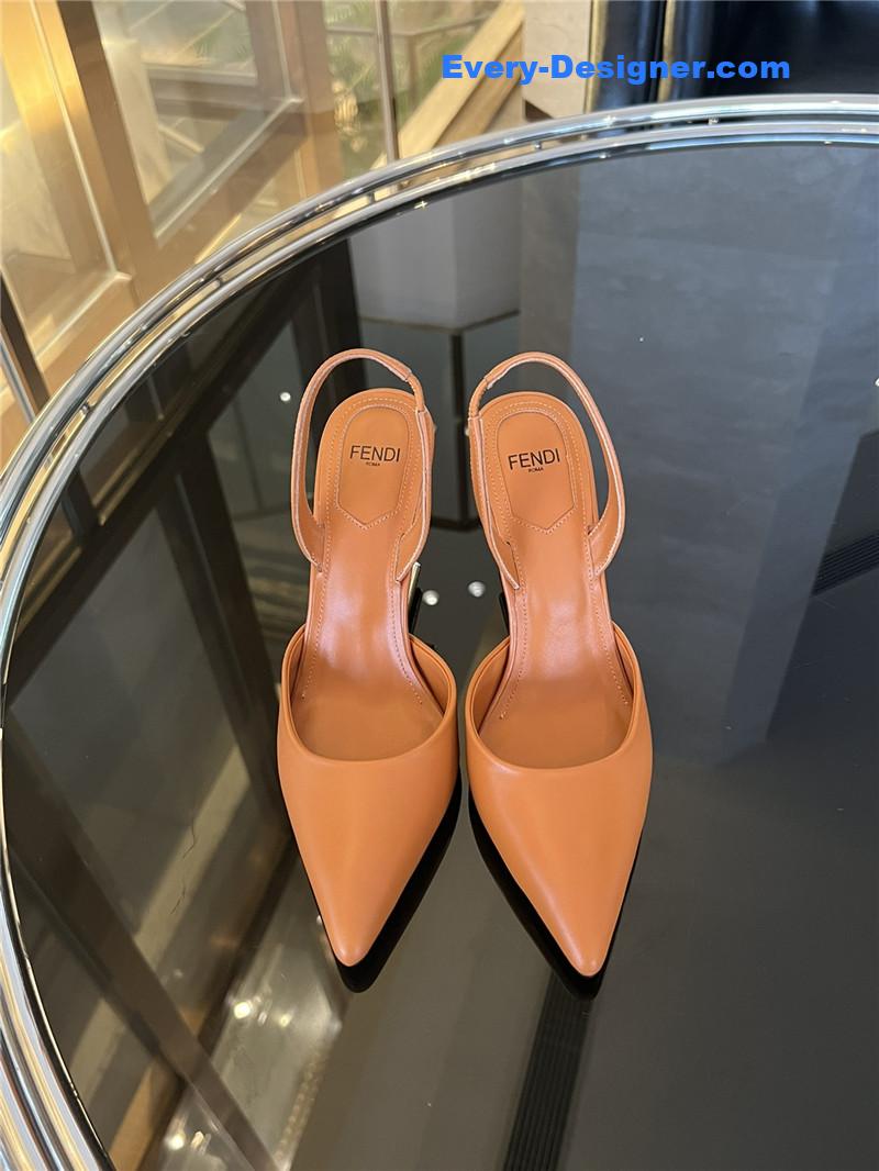 F**di f-shaped three-dimensional heel pumps