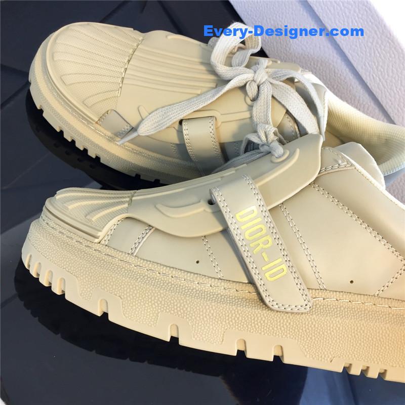 D10r shell shoes