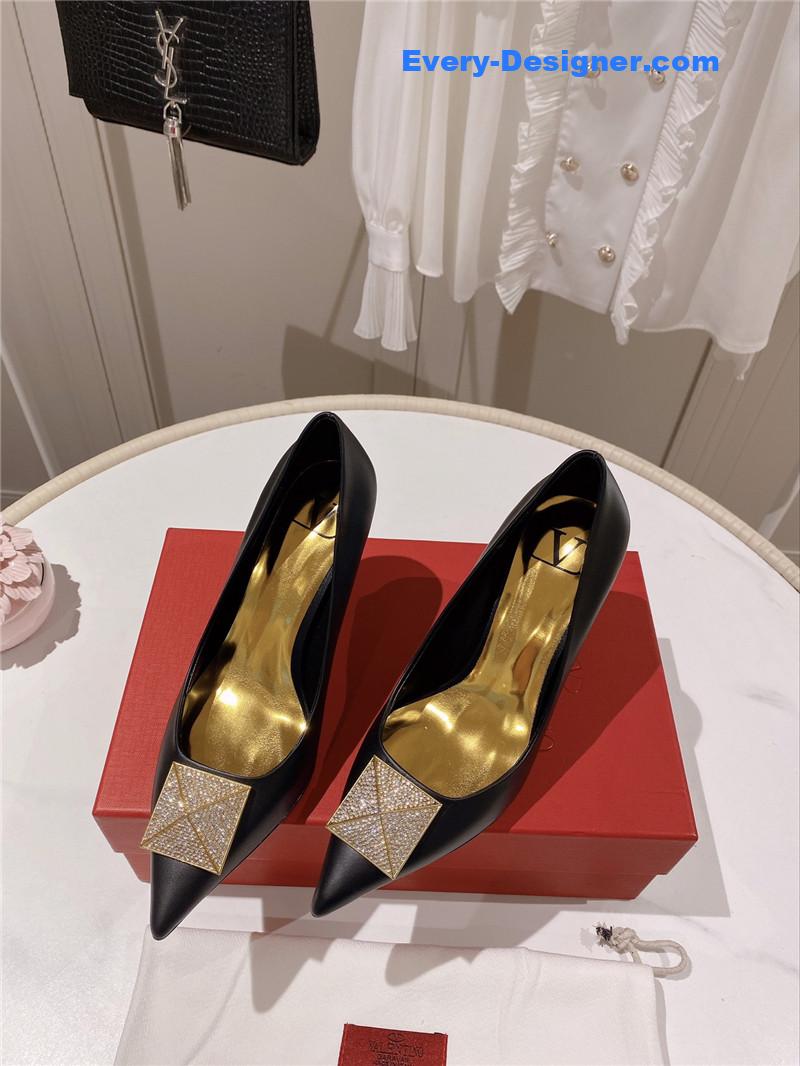 Va1e*ntin0 top rhinestone stud high heels