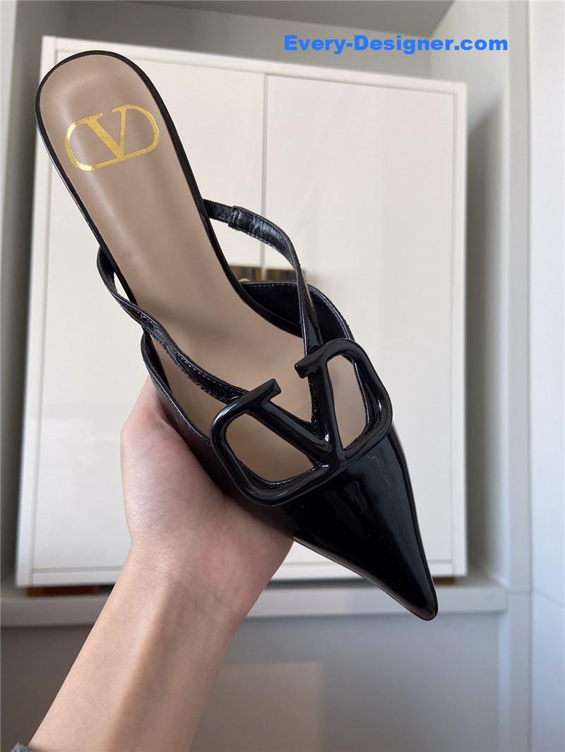 Va1e*ntin0 top sandals