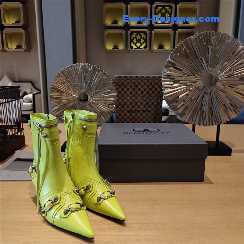 Ba1en*iaga orange pointed toe side zip kitten heel booties