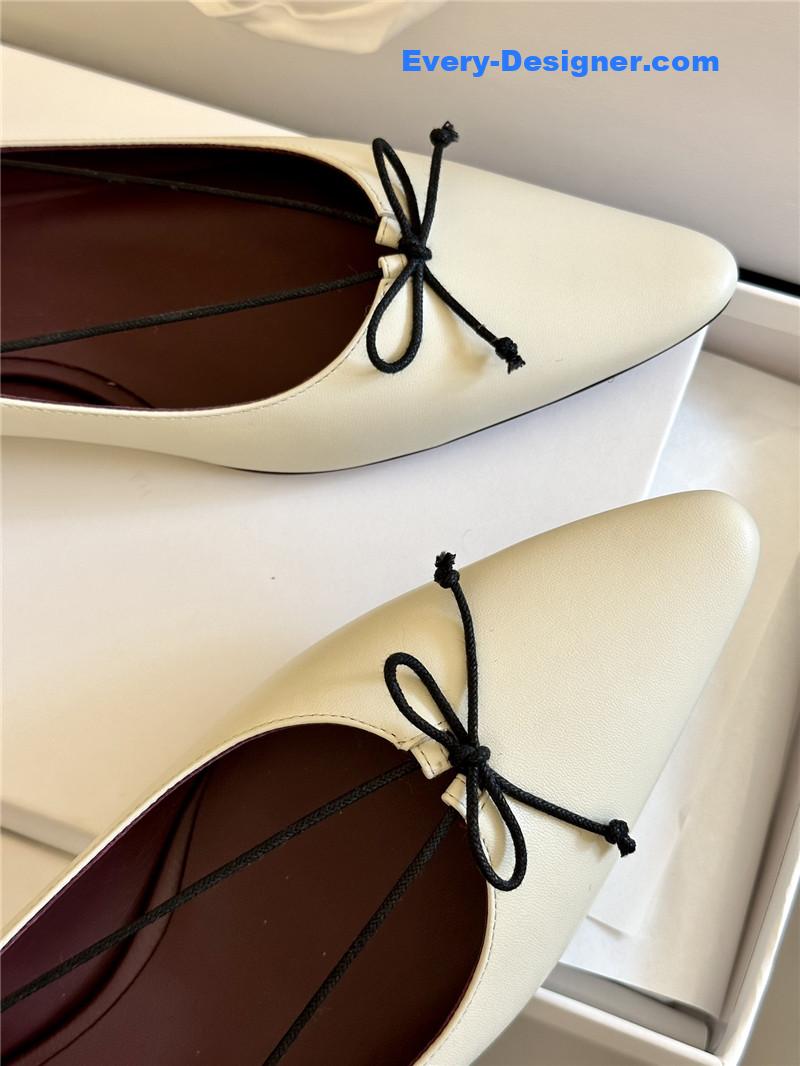 bowknot pointe shoes