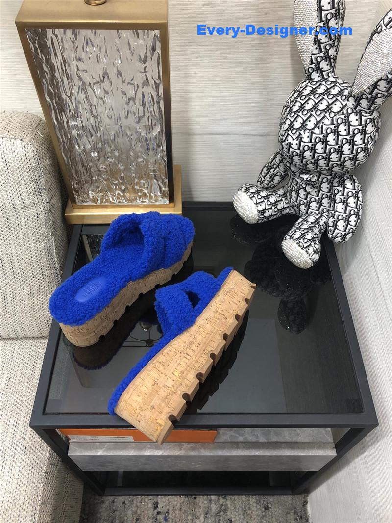 H**me5 teddy fur slippers
