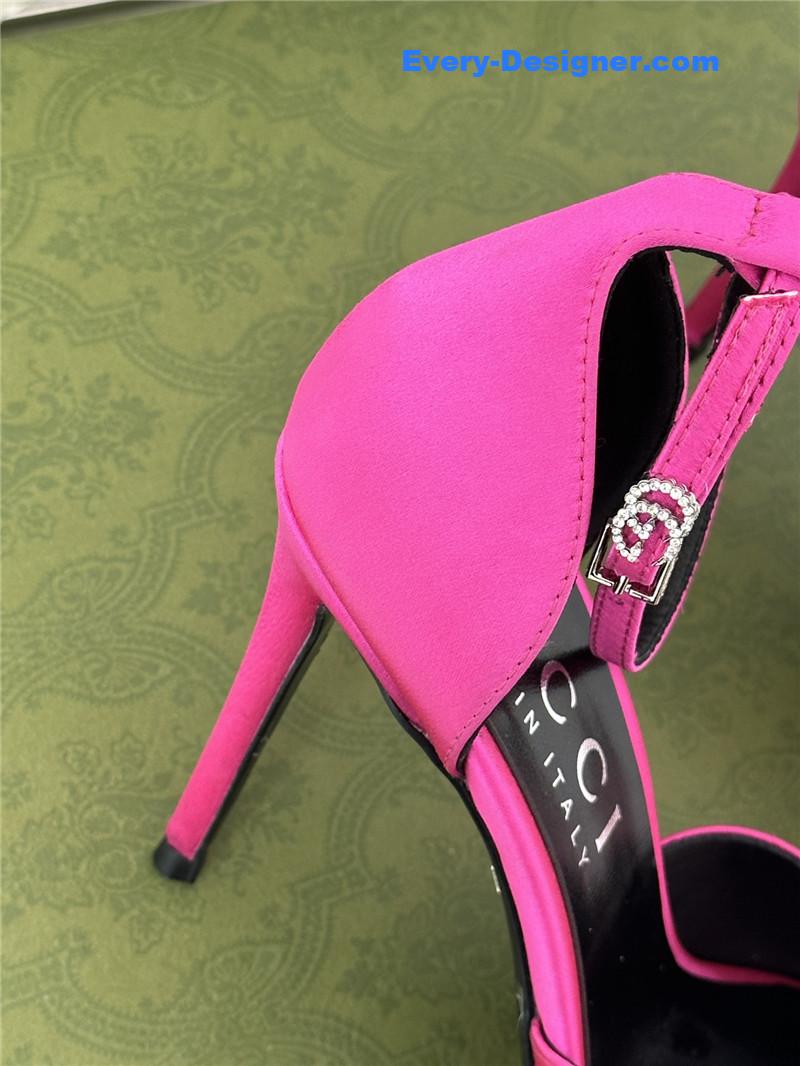 Gvc*1 rhinestone slippers sandals