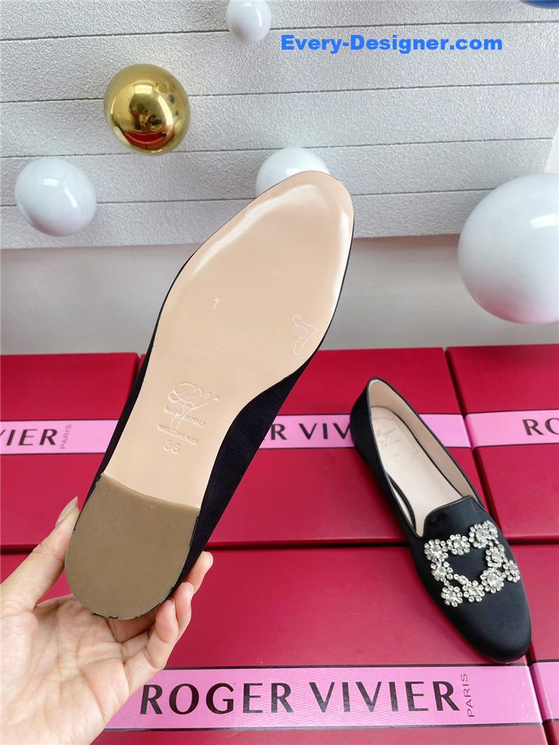roger u1u1er pearl embroidered buckle loafers
