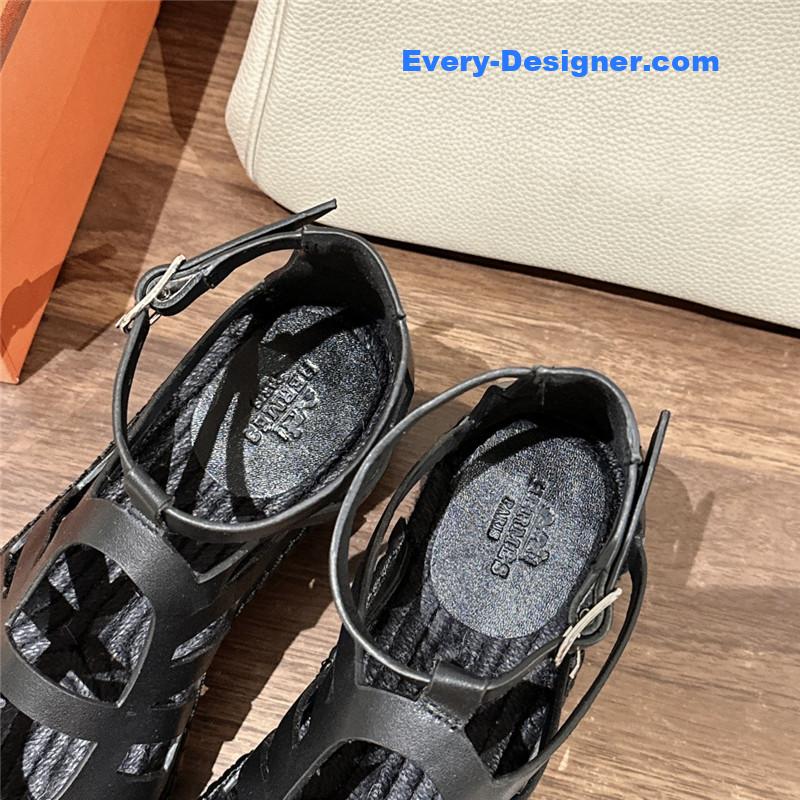 H**me5 cutout pig nose espadrille sandals