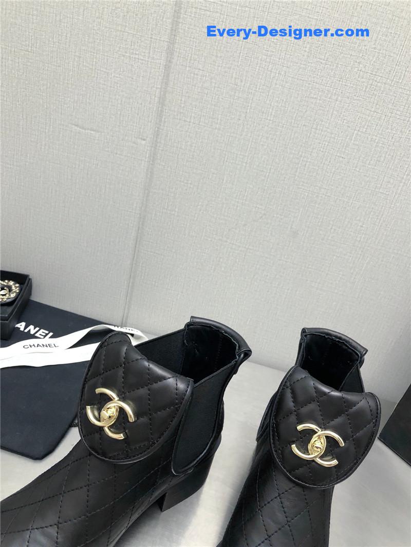 CC explosive boots