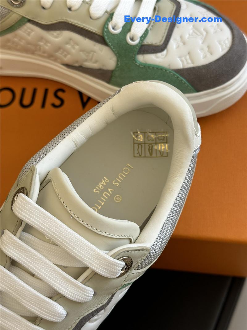 l0vis Vvtt0n lv classic platform sneakers