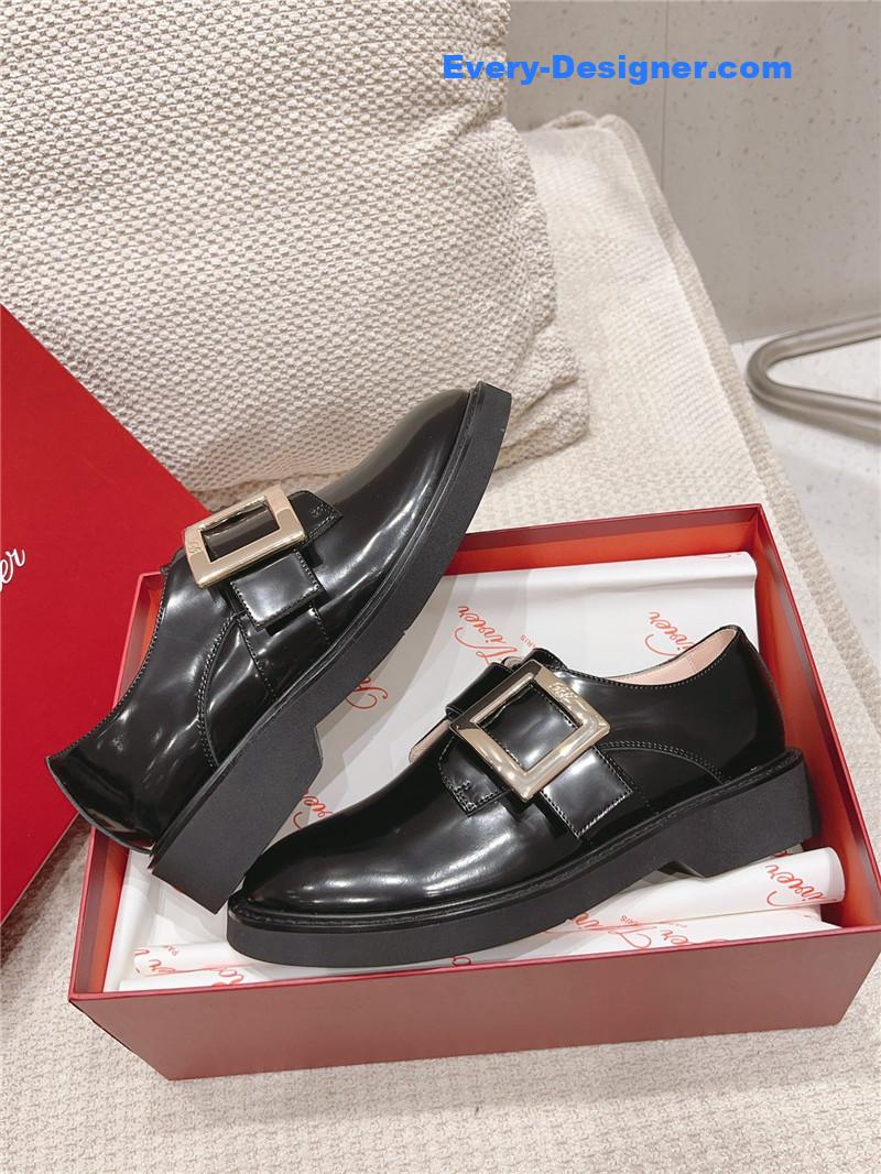 roger u1u1er metal buckle derby shoes