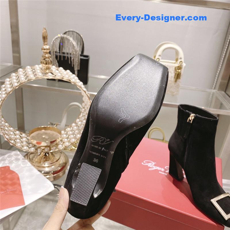 roger u1u1er metal square buckle ankle boots