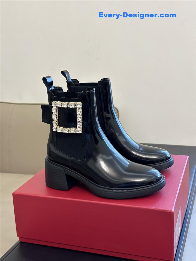 roger u1u1er square buckle chunky heel chelsea boots