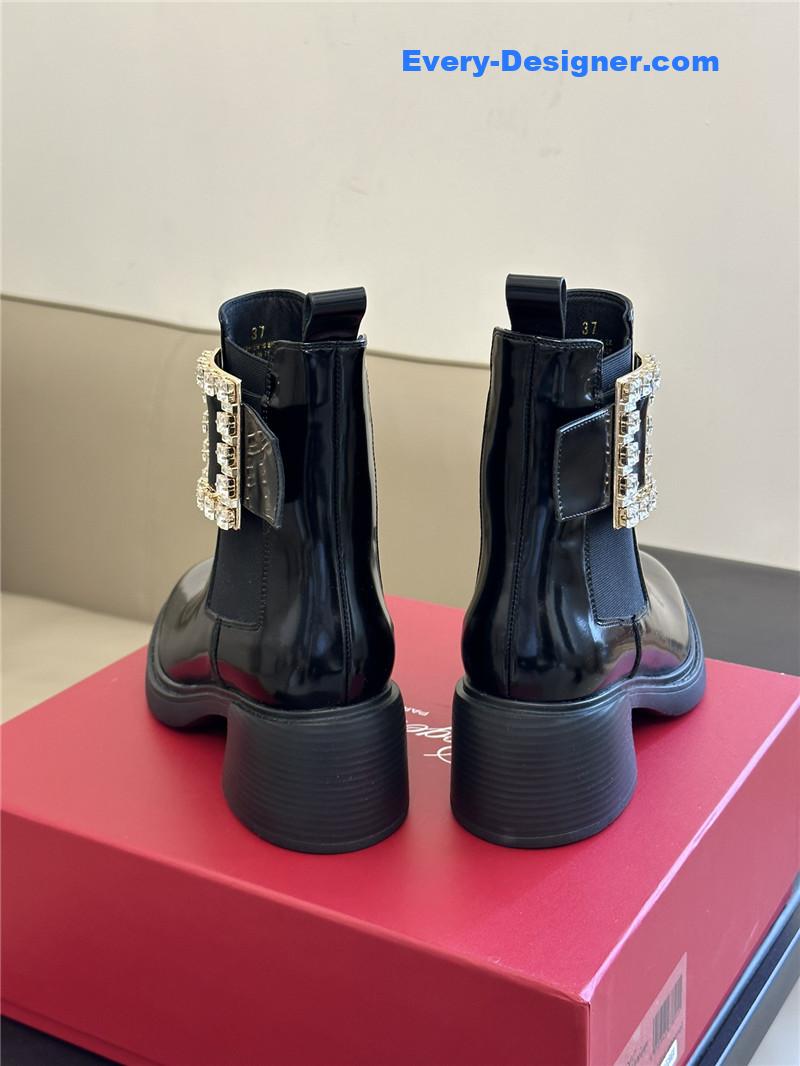 roger u1u1er square buckle chunky heel chelsea boots